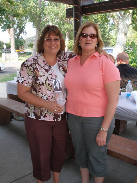 Reunion_051 (Sherry Mahl Prescott & Cheryl Bohnet Hitchcock)