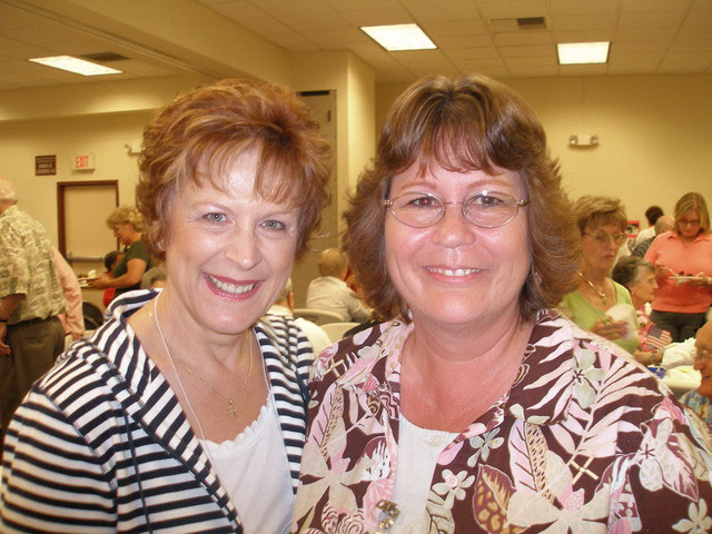 Reunion_055 (Barbara Lewis & Sherry Mahl Prescott)